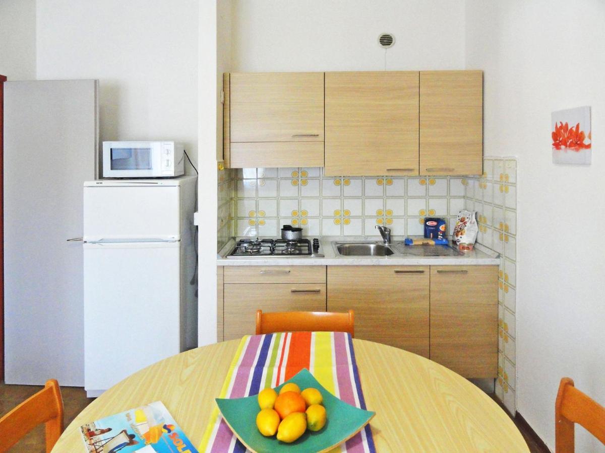 Apartment Villaggio Azzurro-1 By Interhome Бибионе Екстериор снимка